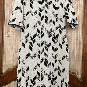 Hugo Boss Black and White Patterned Dress